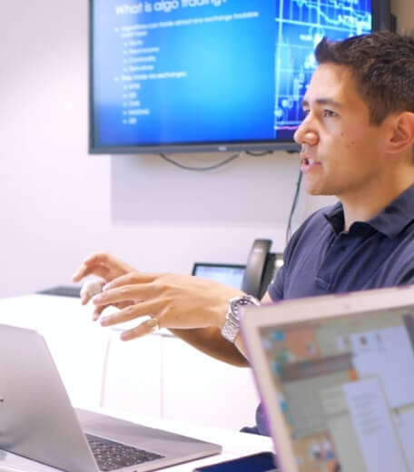 business-economics-oxford-online-course Oxford Scholastica Computer Science & Coding summer course for teens