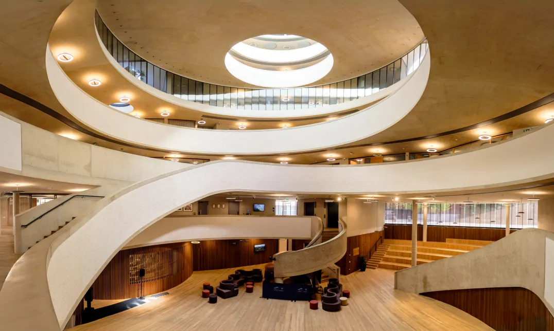experience-oxford-lifestyle-learn-in-world-famous-lecture-halls