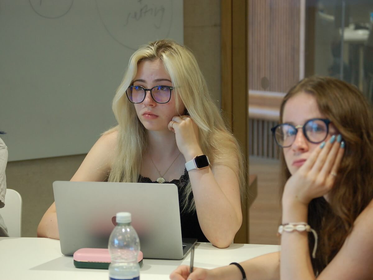 How Critical Thinking Will Help You Succeed in School & Beyond