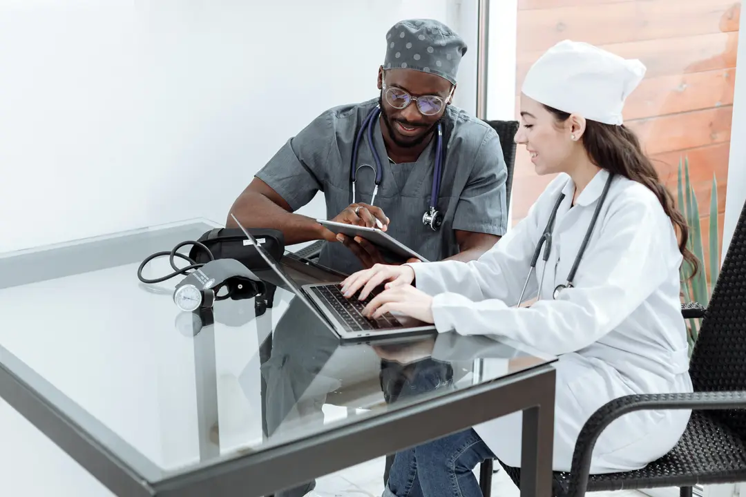 5 Ways to Gain Medical Work Experience